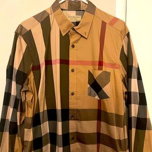 XL men burberry dress shirt like new condition wear maybe 2 times.